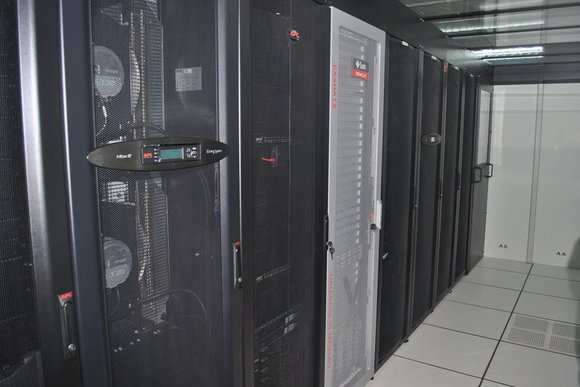 datacenter (1).jpg