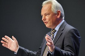 francis-maude-450_0.jpg