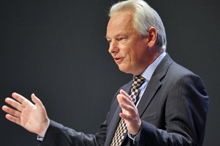 francis-maude-450_0.jpg