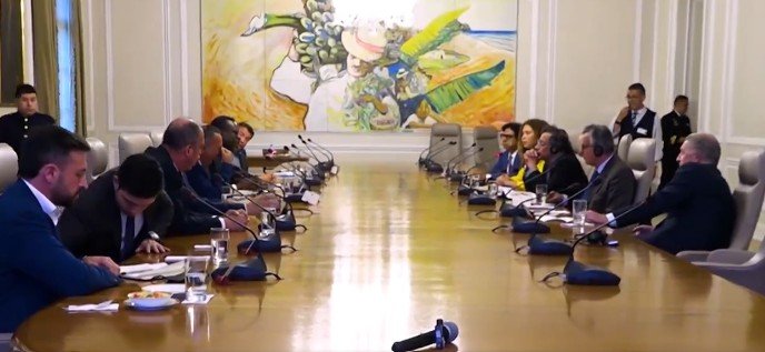 gobierno colombia y eau