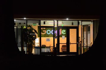 google closed doors