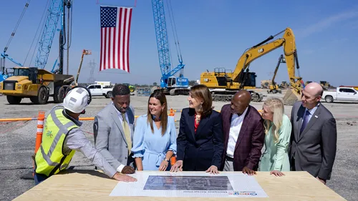 googleIIA-0Y5A3365-007_ss.width-500.format-webp