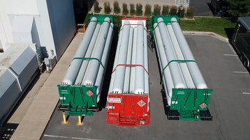 Hydrogen data center trailers