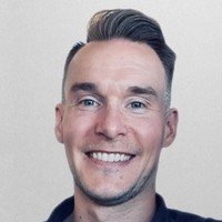 lauri profile photo