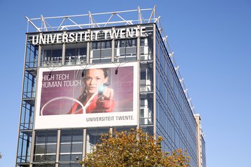 logo-utwente-foto-spiegel3.jpg