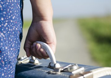 migrant refugee suitcase thinkstock photos linephoto