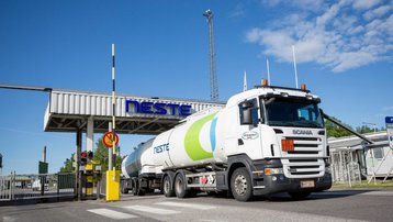 neste renewable diesel.jpg