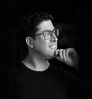 Renen Hallak, VAST