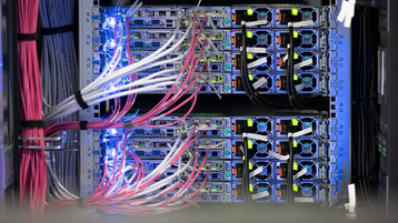 server-kabel-computer-technik-technology-1280x720