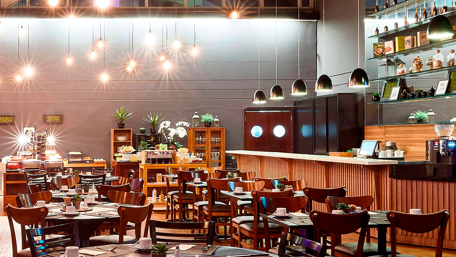 sheraton_bar_icebreaker.png