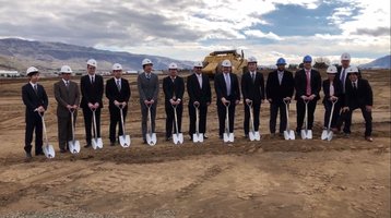 Yahoo Japan team breaks ground on East Wenatchee data center