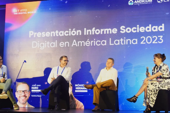 telefonica hispam informe digital latam 2023.png