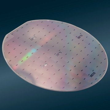 Onsemi vGaN chip small die: side view