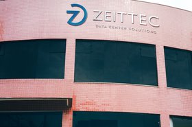 zeittec_data_center2.jpeg